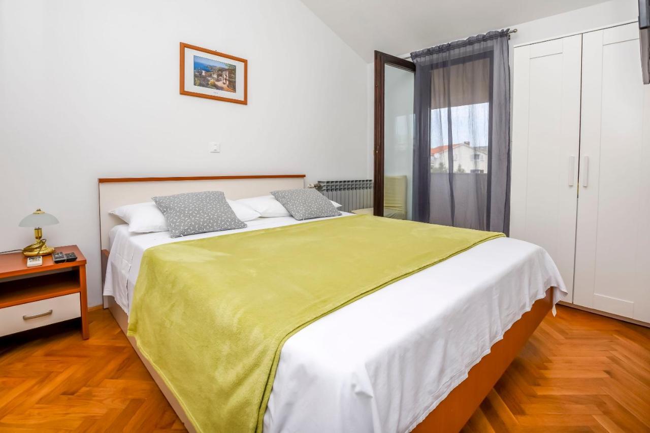 Apartments Sime Рогозница Экстерьер фото