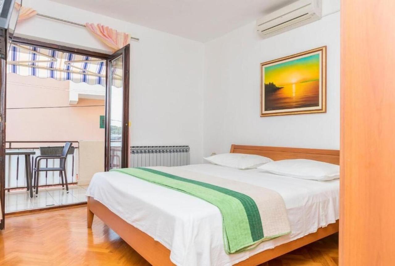 Apartments Sime Рогозница Экстерьер фото